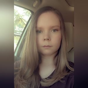 Meet your Posher, Hillary